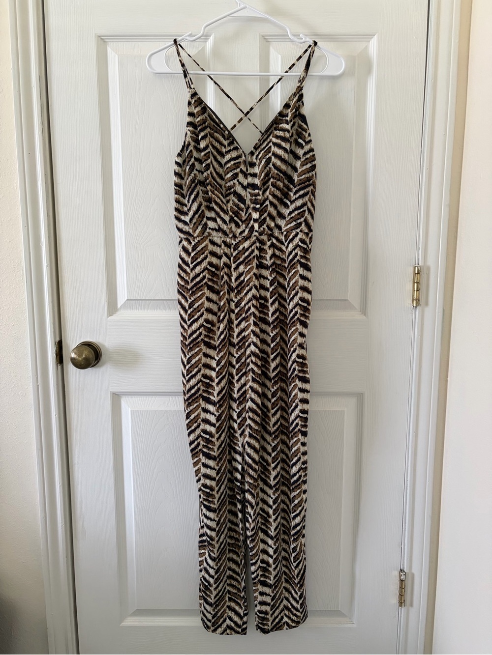 Lovposh Sleeveless Brown Chevron Jumpsuit with Strappy Back